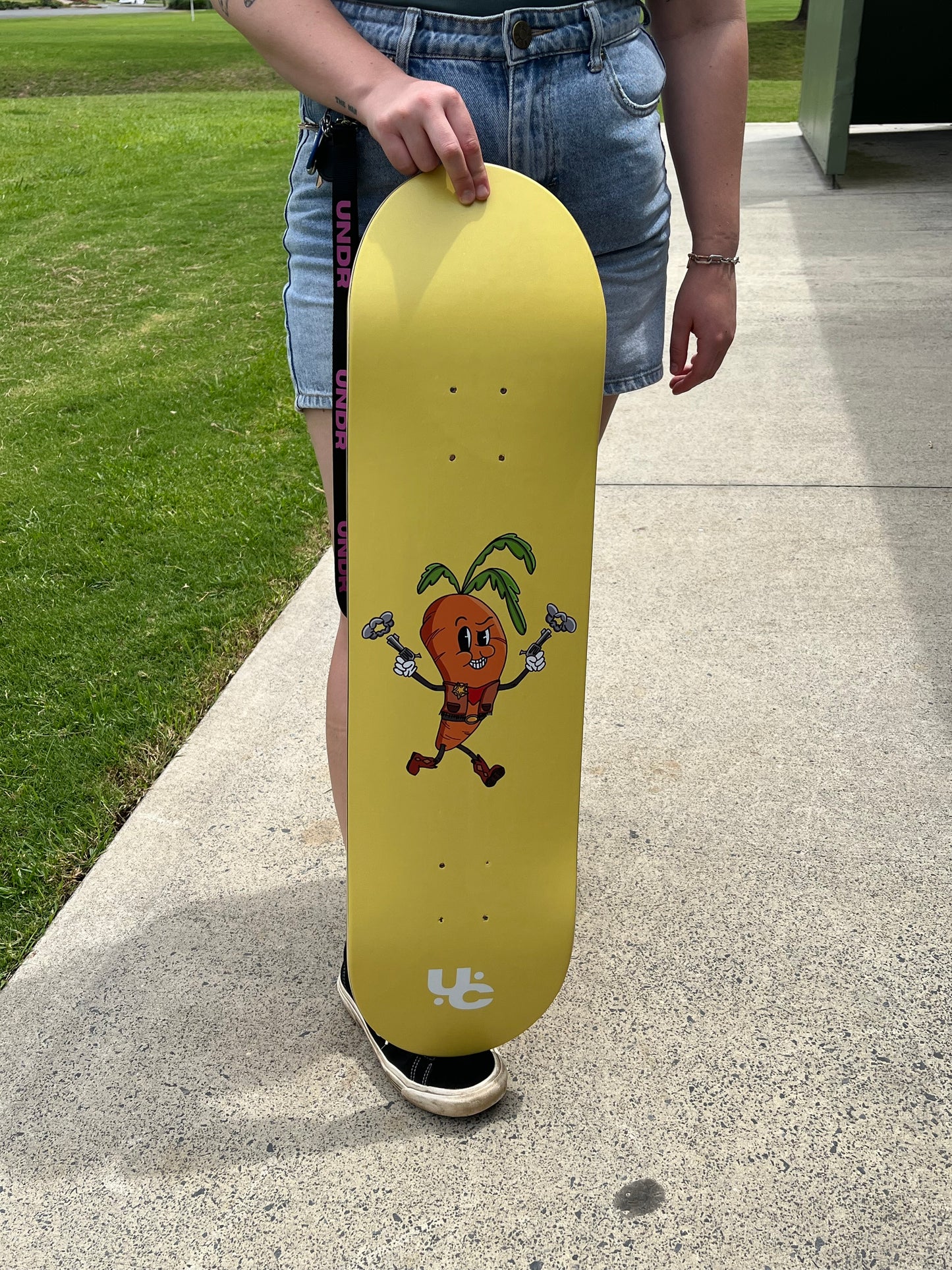 Mr Carrot Deck